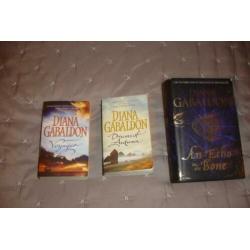 Outlander diana gabaldon 3 boeken engels voyager drums echo!