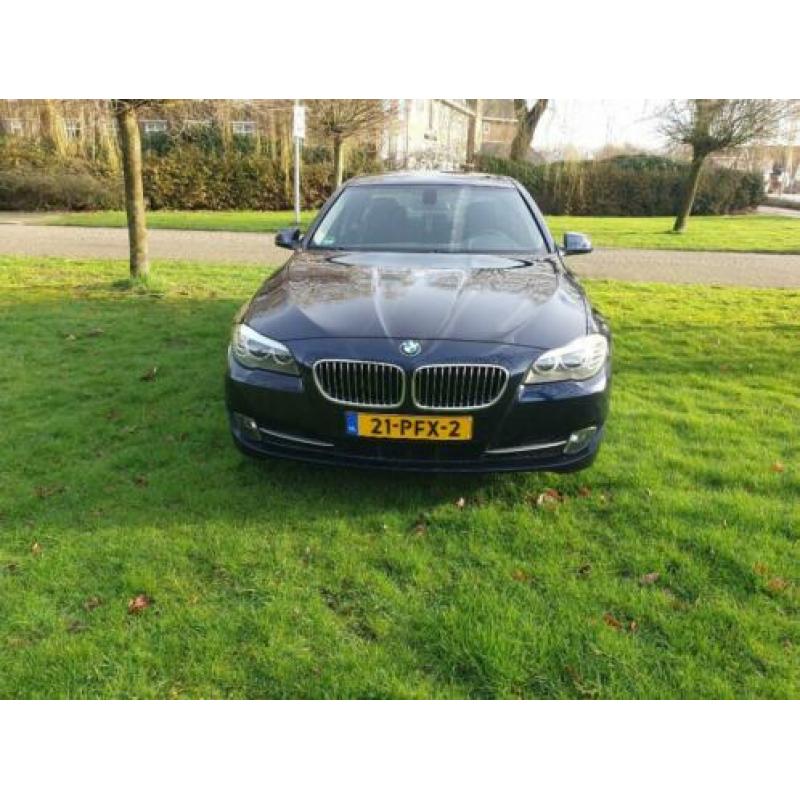 BMW 5-Serie 3.0 525D 6 Cilinder AUT 2011 Blauw