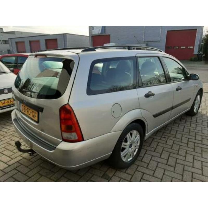 Ford FOCUS 1.6i 16V WAGON AIRCO/ZWART LEER/SPORTVELGEN