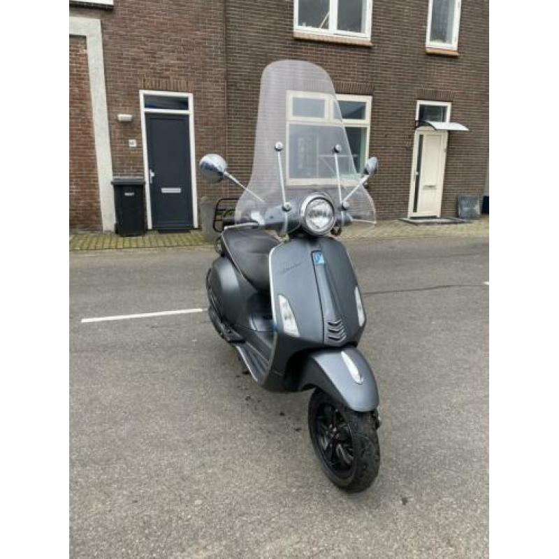 Vespa primavera 25km/h, 4 takt, BWJ 2014