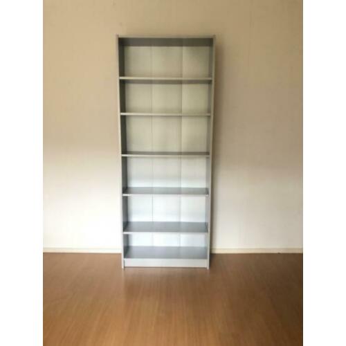 Billy boekenkast zilver/grijs 80x28x202
