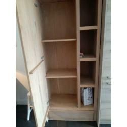 Eiken kast