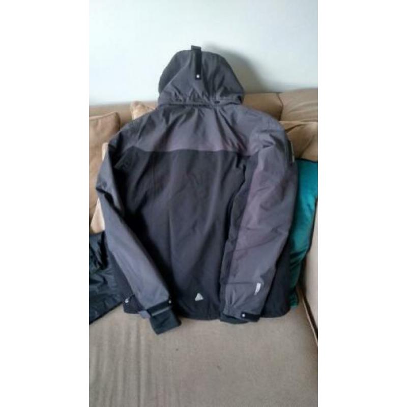 Super mooie z.g.a.n. Icepeak winter(sport) jas te koop!