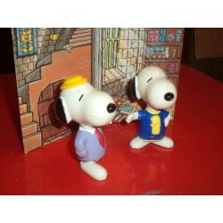 2 McDonalds Poppetjes van SNOOPY World Tour [Peanuts]
