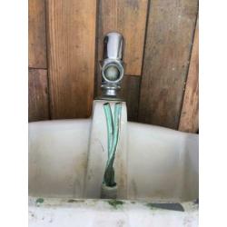 Vintage wasbak | in goede staat | klassieke wastafel | wit