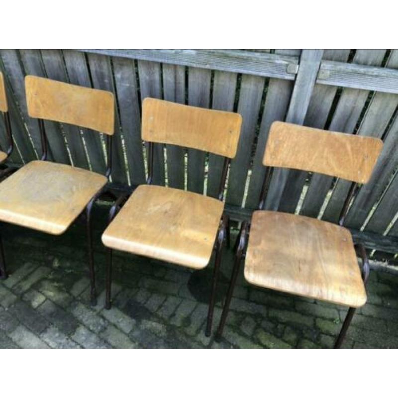 Nog 3 stuks Industriële vintage Marko Schoolstoelen