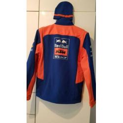 nieuw KTM jas met muts red bull (maat XL)