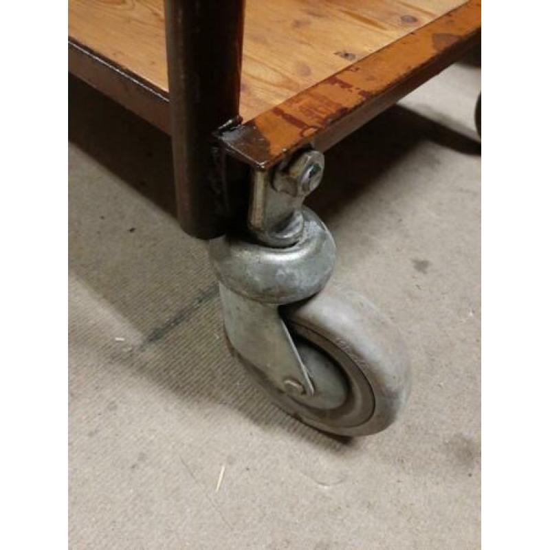 industriele vintage trolley keukentrolley sidetable