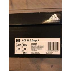 Adidas kunstgras voetbalschoen zwart maat 28