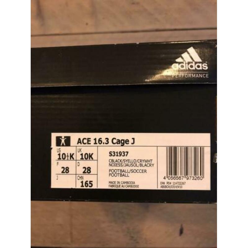 Adidas kunstgras voetbalschoen zwart maat 28