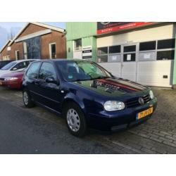 Volkswagen Golf 1.6-16V Oxford AIRCO* CRUISE* N.A.P. !