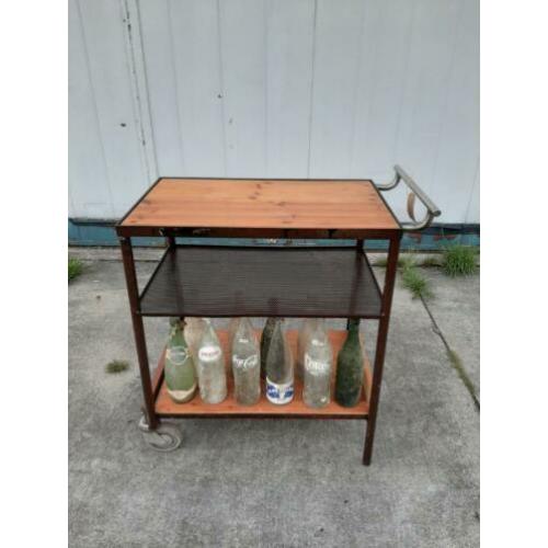 industriele vintage trolley keukentrolley sidetable