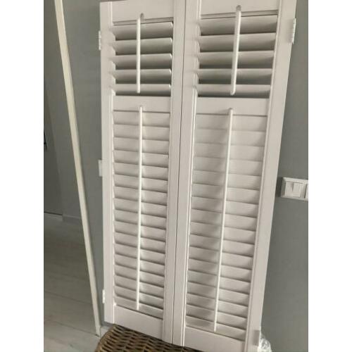 Houten shutters, RAL 9010 Jasno