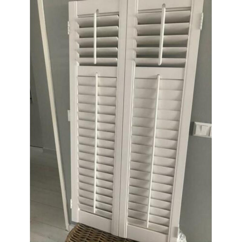 Houten shutters, RAL 9010 Jasno