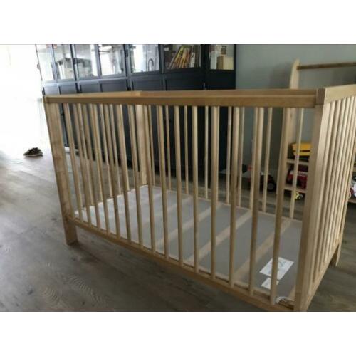 Ledikant/ co-sleeper Ikea hout