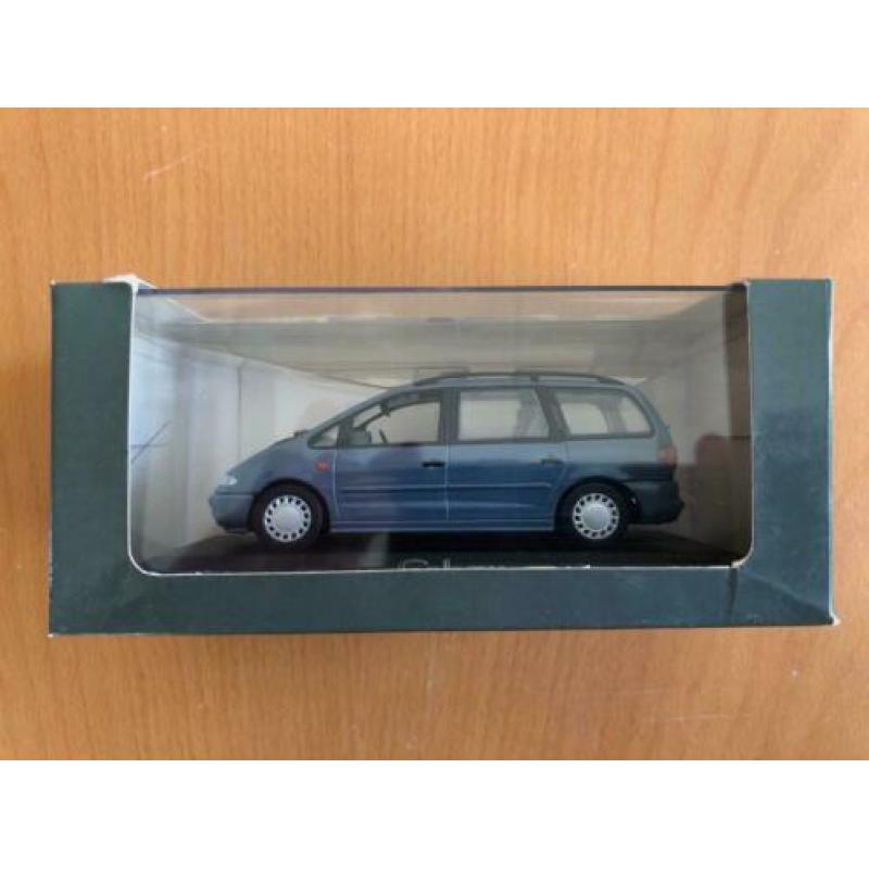 Minichamps: Ford Galaxy 1995-2000
