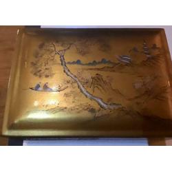 Oude japanse lakdoos goud kleur handbeschilderd