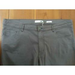 Jackpot nieuwe grijze broek extra lang, maat 34 (= XL XXL)