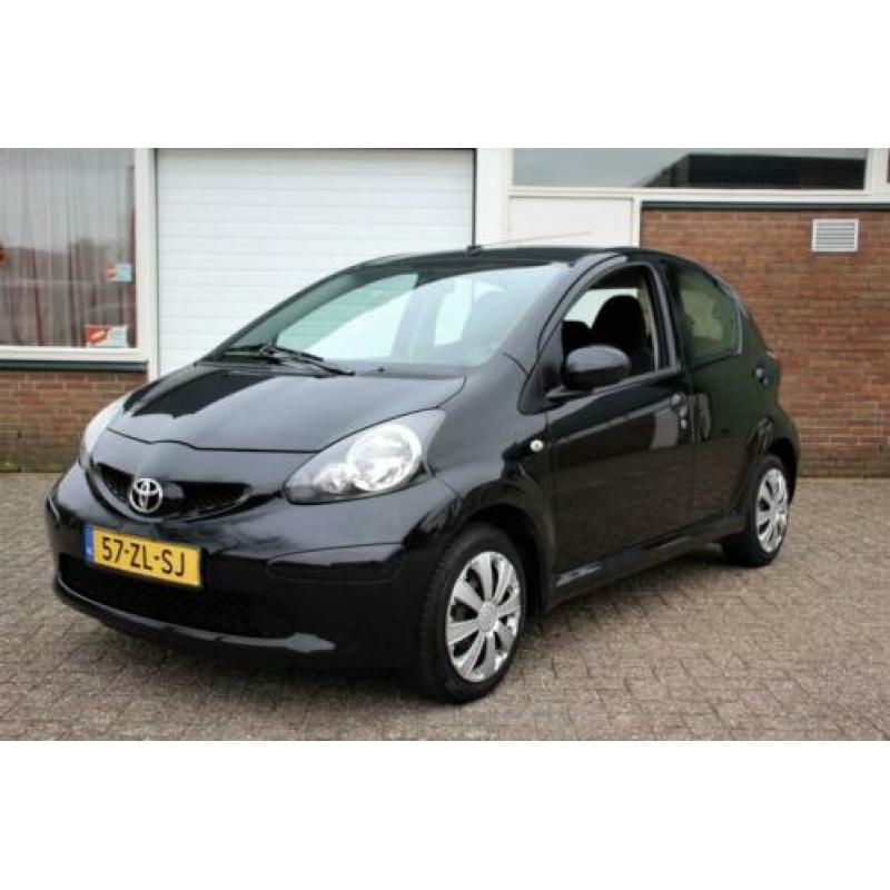 Toyota Aygo 1.0-12V Vvt-i+ 5-Deurs Zwart APK!! Zuinig!!