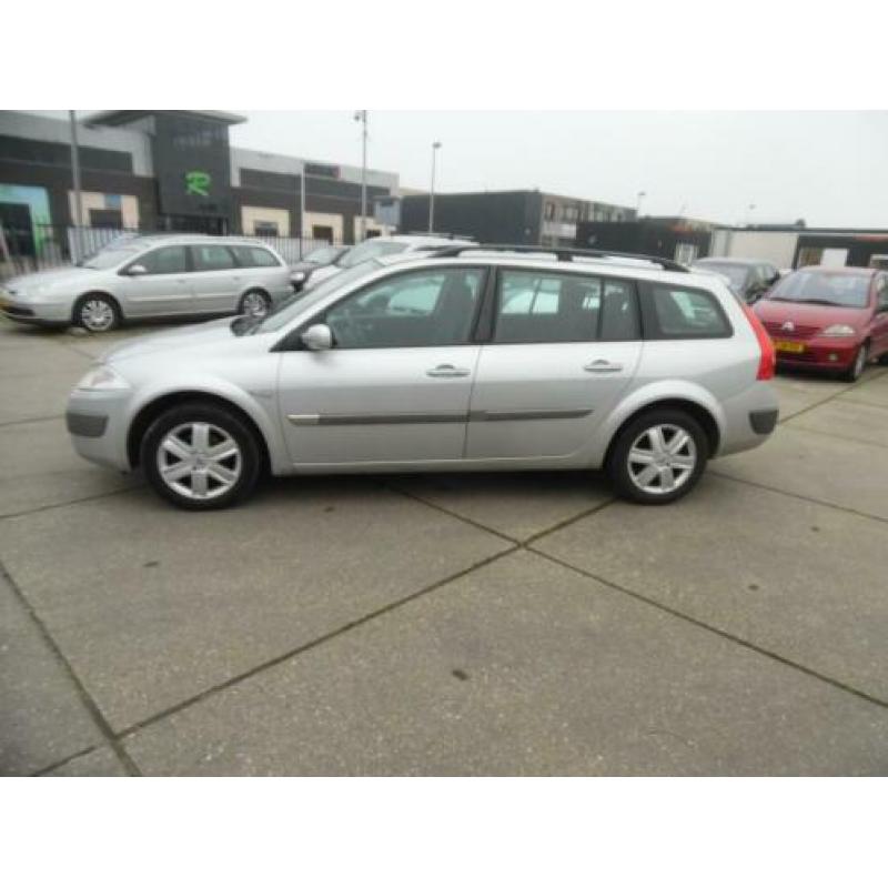 Renault Mégane Grand Tour 1.6-16V Priv.Luxe