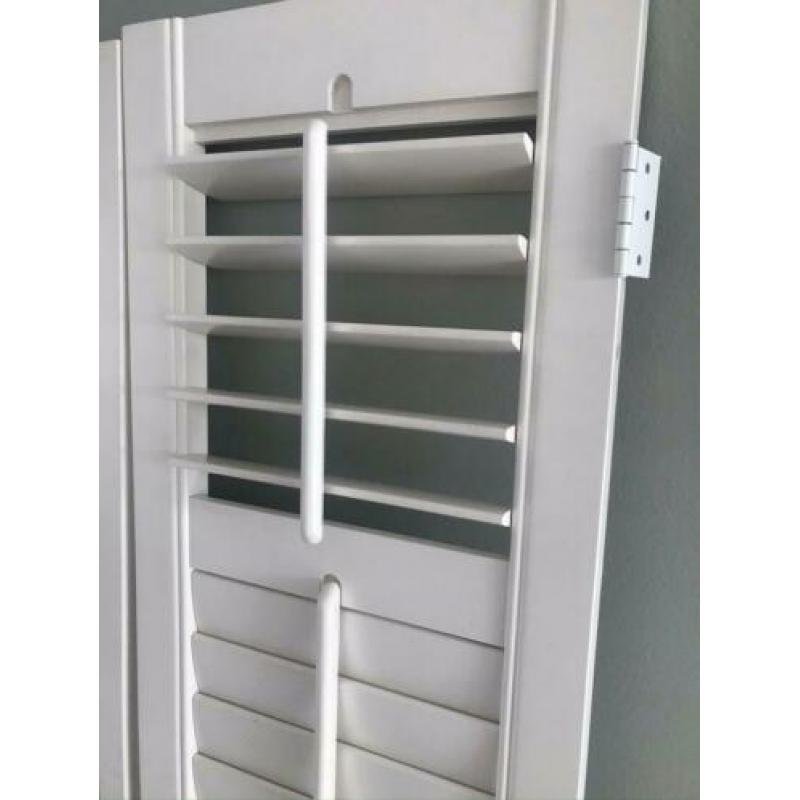 Houten shutters, RAL 9010 Jasno