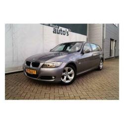 BMW 320d Touring Edition Luxury -LEER-XENON-NAVI-