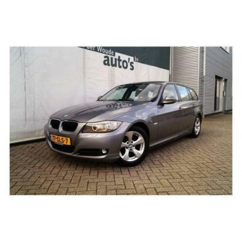 BMW 320d Touring Edition Luxury -LEER-XENON-NAVI-