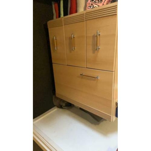 Commode kast