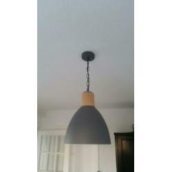 Grijze indusstrieele hanglamp staal met eiken,