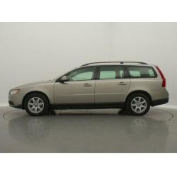 Volvo V70 2.0D 136PK NAVIGATIE / TREKHAAK / / AIRCO-ECC / CR