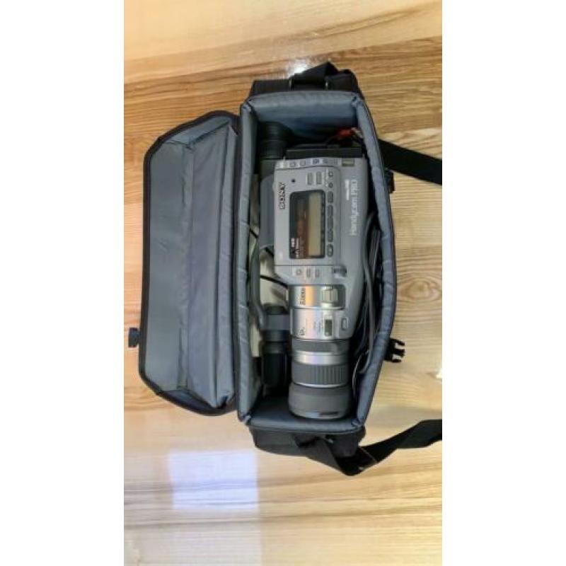 Sony hi8 handycam