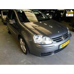 Volkswagen Golf 2.0 FSI Sportline Business