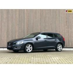 Volvo V60 2.4 D6 Twin Engine R-Design 2015 Grijs