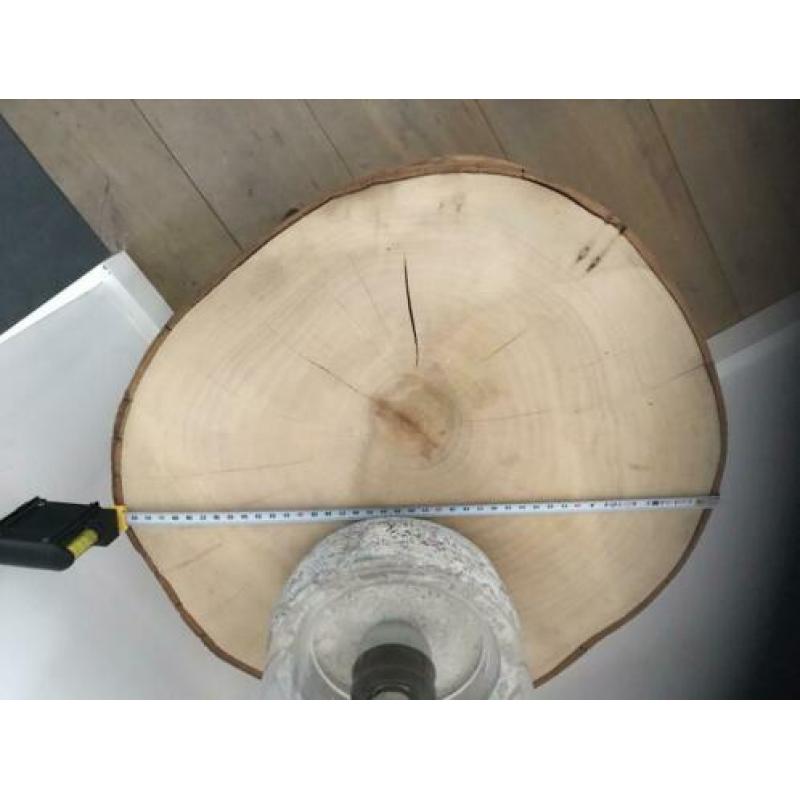 Boomstam bijzettafel ( nieuw )