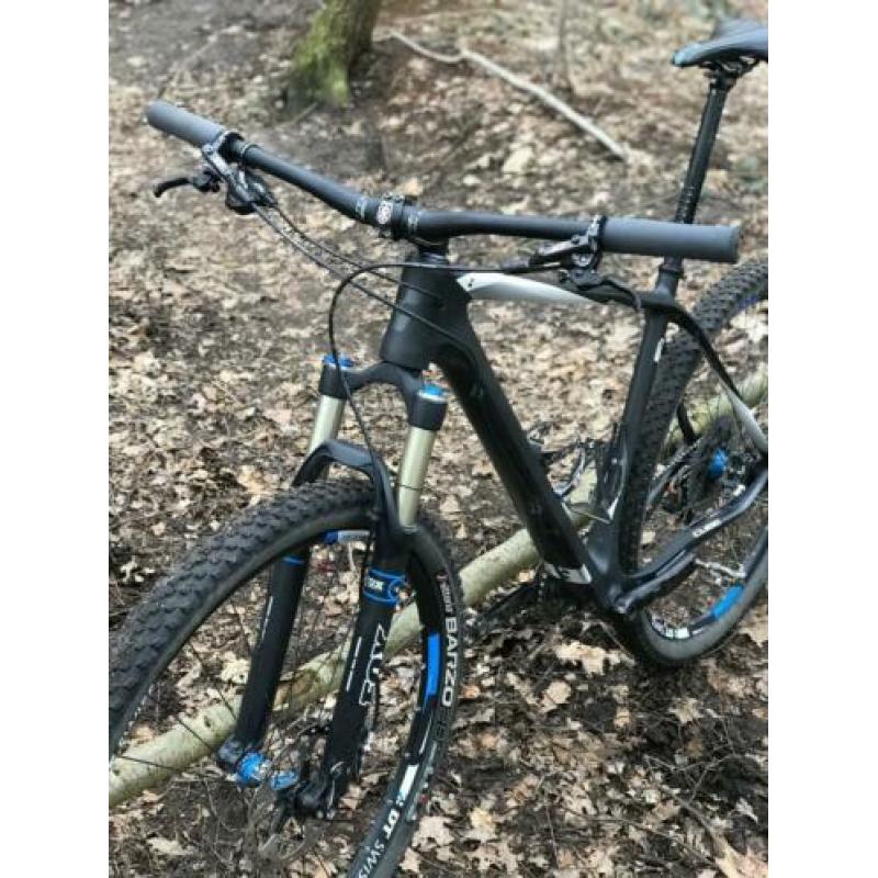 Cube Reaction Pro 29er FULL CARBON Mountainbike