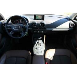 Audi A3 Limousine 1.4 TFSI AMB PRO LINE Navi Half Leer PDC