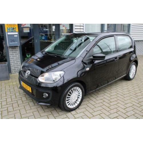 Volkswagen UP ! 1.0 75PK BMT HIGH UP! NAVI AIRCO CENTR AFST