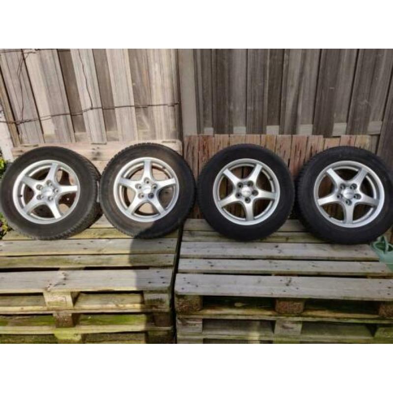 15" LM velgen (onbeschadigd) + nieuwe winterbanden 195/65