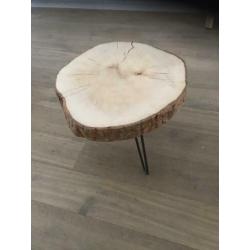 Boomstam bijzettafel ( nieuw )