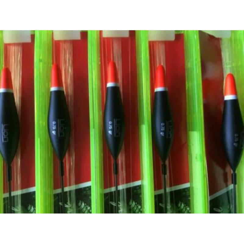 adv 373 / NIEUW mixset 30 complete vistuigjes LION