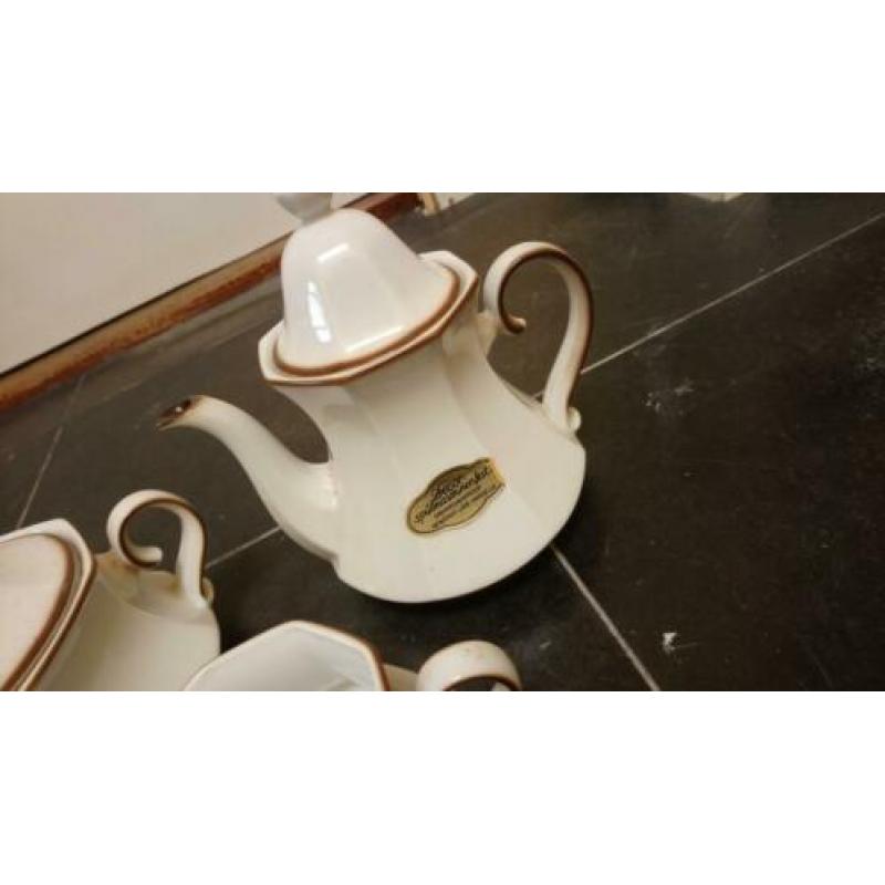 Bavaria Winterling servies, theepot, melkkan. Goede staat!