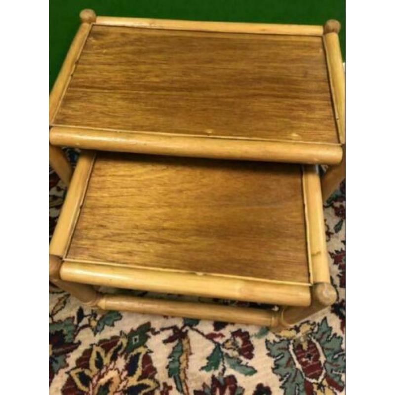 D_ vintage tafel bijzettafel rotan
