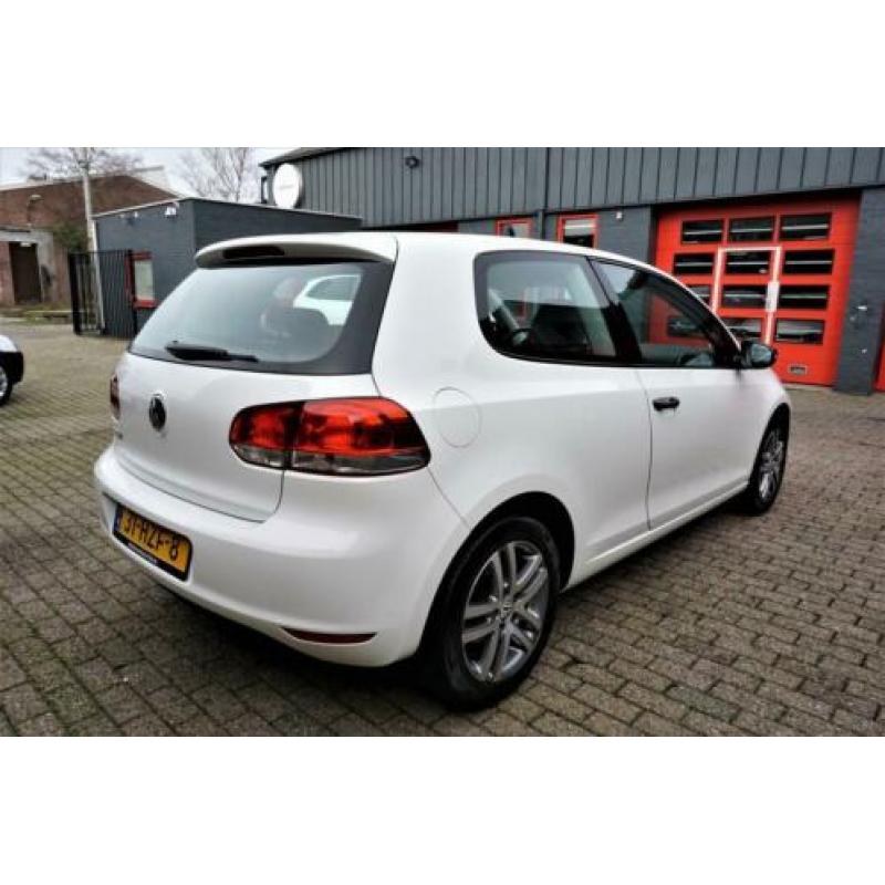 Volkswagen Golf 1.4 Trendline Navi Elek ramen Cv Lmv Nwe APK