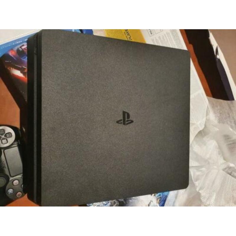 PlayStation 4 500 gb