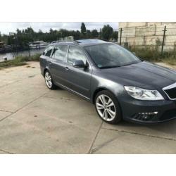Skoda Octavia RS 2.0 TDI 125KW Dsg/Flippers/Schuifdak/Apk