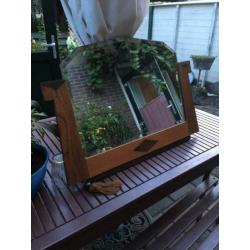 Brocante spiegel met geslepen glas