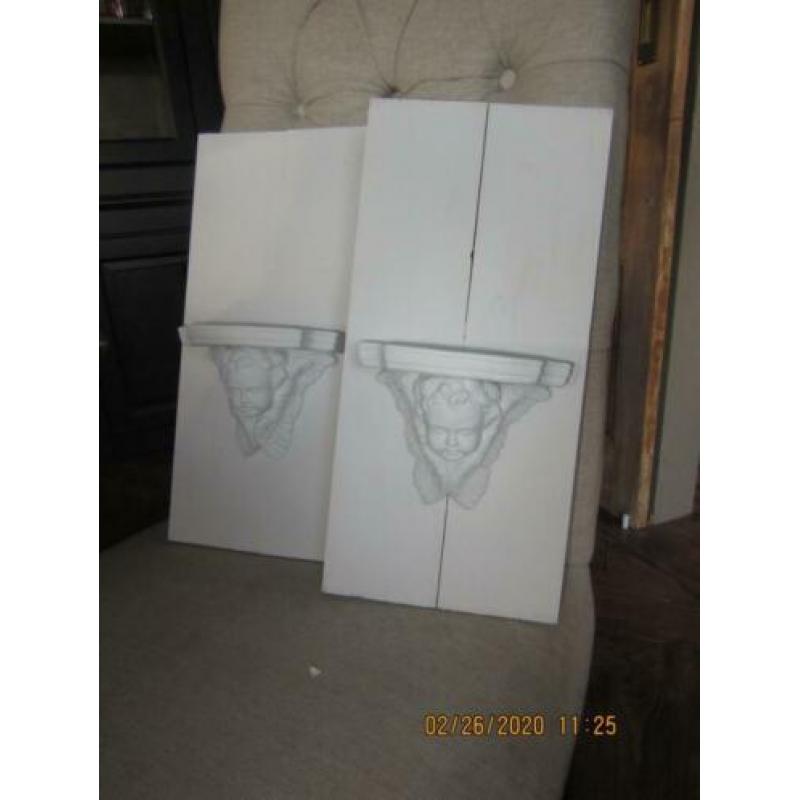 2 brocante Engel Wandornamenten