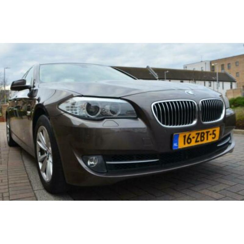 BMW 5-SERIES 520i Upgrade AUTOMAT | NAVI, PDC, CAMERA