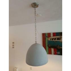 Betonnen hanglampen 2 stuks aan ketting