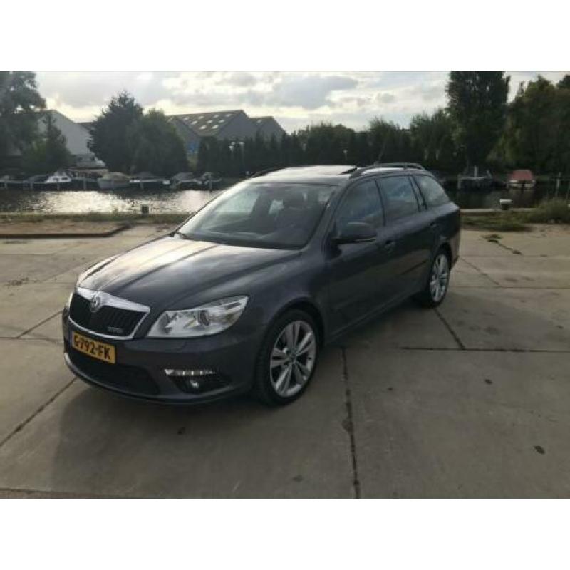 Skoda Octavia RS 2.0 TDI 125KW Dsg/Flippers/Schuifdak/Apk